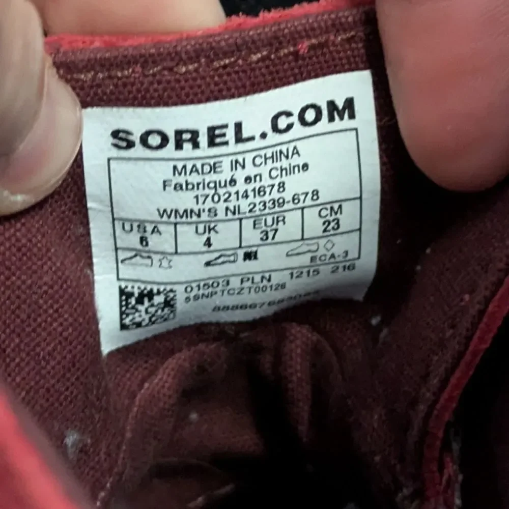 Sorel Woman’s Out N About Red Waterproof Leather Duck Boots NL2339-678 Size 6